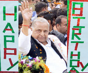 mulayam singh adopts tamauli.