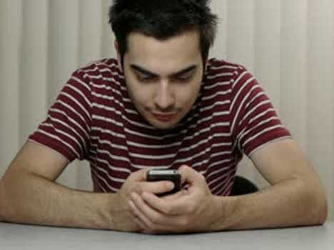 excessive texting can harm spine