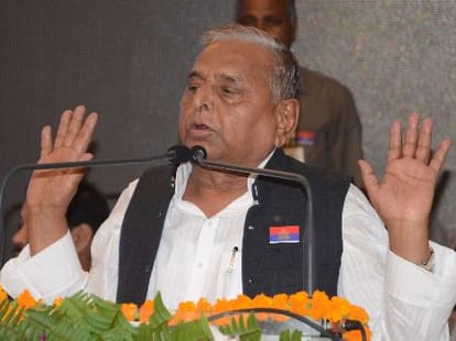 Mulayam makes a condition before Akhilesh govt.