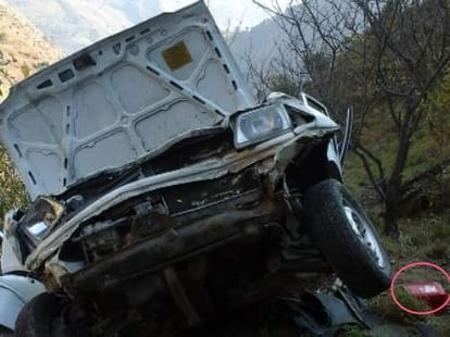 car accident at rampur, four died.