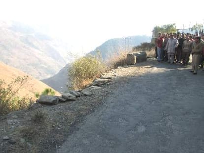 car accident at shimla taradevi, five died.