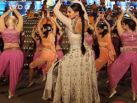 now Slim Look in Sonakshi Sinha