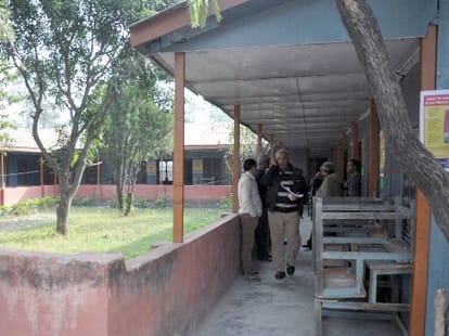 Polling for 2nd phase in Kashmir on Tuesday