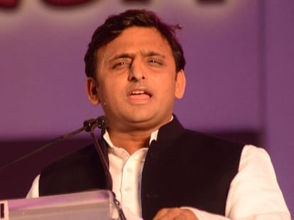 akhilesh and azam in lucknow mahotsav.