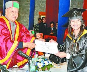 convocation at jp university solan.