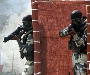 firing in pakistani drug smuggler and bsf on atari border, amritsar