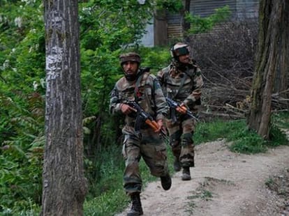 terrorist attack in kashmir kupwara during second phase polling