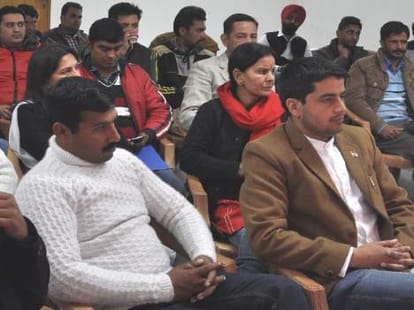 Youth Congress and Sulah blocked Jaswan breach Paragpur