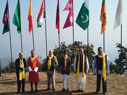 india showed weakness hurriyat case