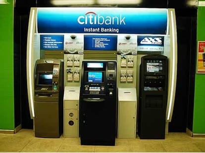 cyber cell discloses big cyber fraud. 