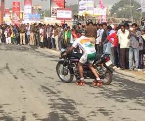 bike skating at lucknow mahotsav.