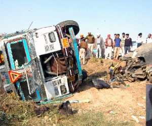2 man killed in road accident