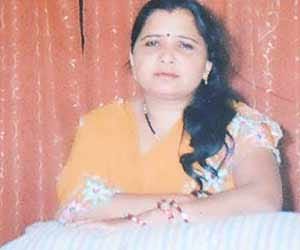 Husband Comitted Suicide after Killing Wife in Agra