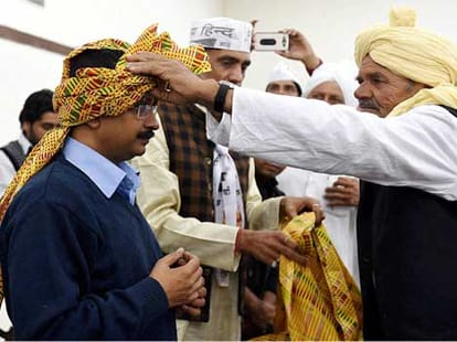 aam chief arvind kejriwal on business class