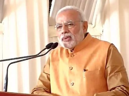 Narendra Modi and Amit Shah to Overcome Fanatical Image of BJP; Attempts to Lure Muslims