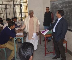 state education minister vijay pal singh surprise visit in college.