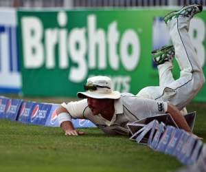 New zealand set world record in test match.