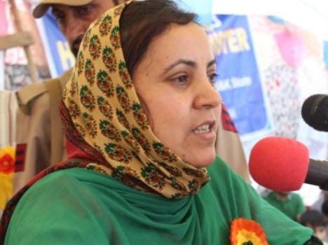meet iron lady of jammu kashmir sakina ittoo