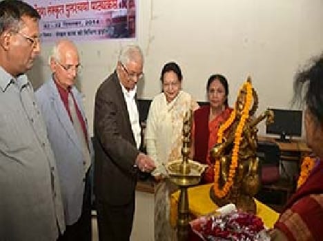 Importance of Sanskrit poetry , discuss trends