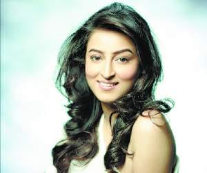 miss intercontinental chandni sharma from mandi.