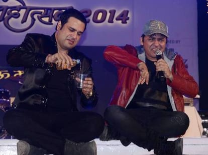 videos of lucknow mahotsav programe.