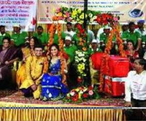 guests donated blood and organs at a marriage in vadodara.