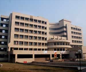 IIT Kanpur - Rs. 1 Crore Package to IITians in Kanpur