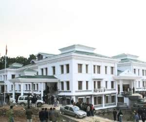 Vidhansabha passes Himachal Pradesh University Amendment Bill 2014.