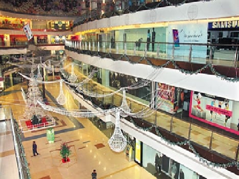 Z Square mall bomb threat