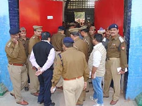 Show in prison Bandiraj