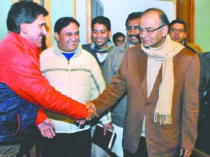 Attack on aap on media issue