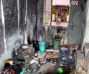 Gas cylinder leakage fire