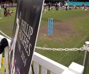 final salute for phil hughes by 63 bats At SCG.