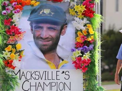 An emotional Farewell to Cricketer Phillip Hughes