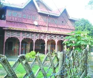 Threat to Heritage villages in himacal.