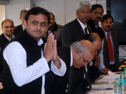 UP govt talks to central on power issue.