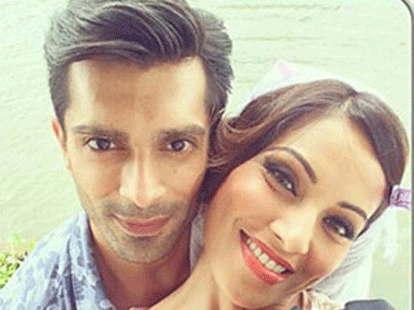Bold Scenes og Bipasha Basu in Alone Movie
