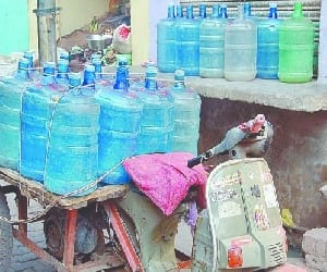 water crisis in big cities in up.