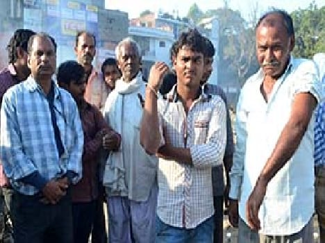 Police line violence by boys
