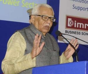 UP governor Ram Naik gives a controvercial statement.