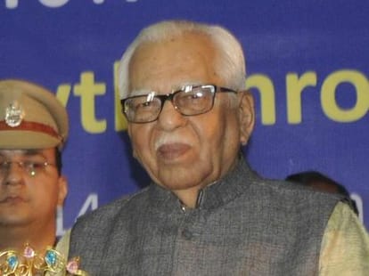 UP governor Ram Naik gives a controvercial statement.