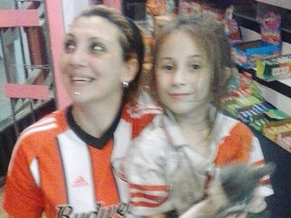 lady beaten badly for supporting her favorite team