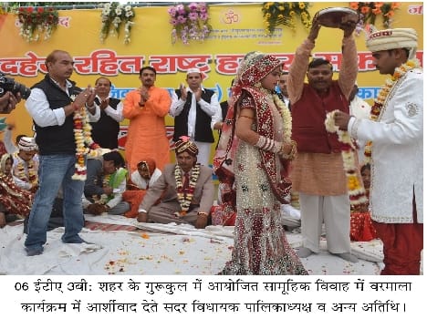 Ten couples marriege 