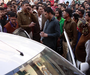with brothers, murdered a man in Sadar Bazar.