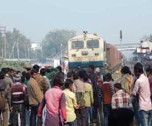 engine derail in doon railway station.