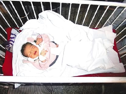 unique tradition: now bjp will give birthday card on birth of girl 
