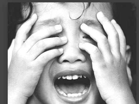women beat child at chamba.