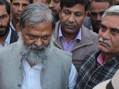 anil vij tweet on govt system and congress
