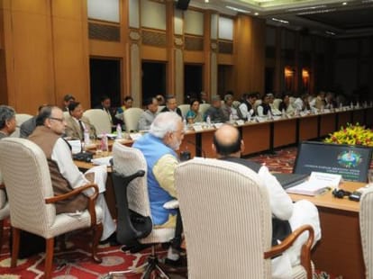 pm's meeting on planning commision, 3 CMs absent from pm's meeting with mamta