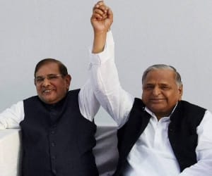 SP to do a power show in Delhi.